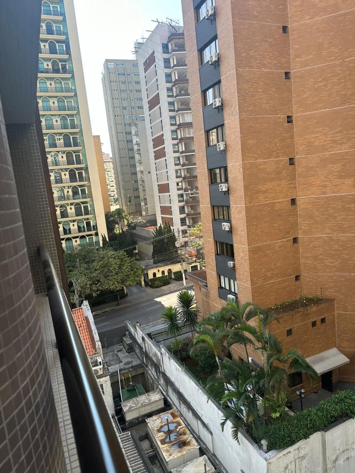 Apart Com Sacada E Piscina São Paulo Buitenkant foto