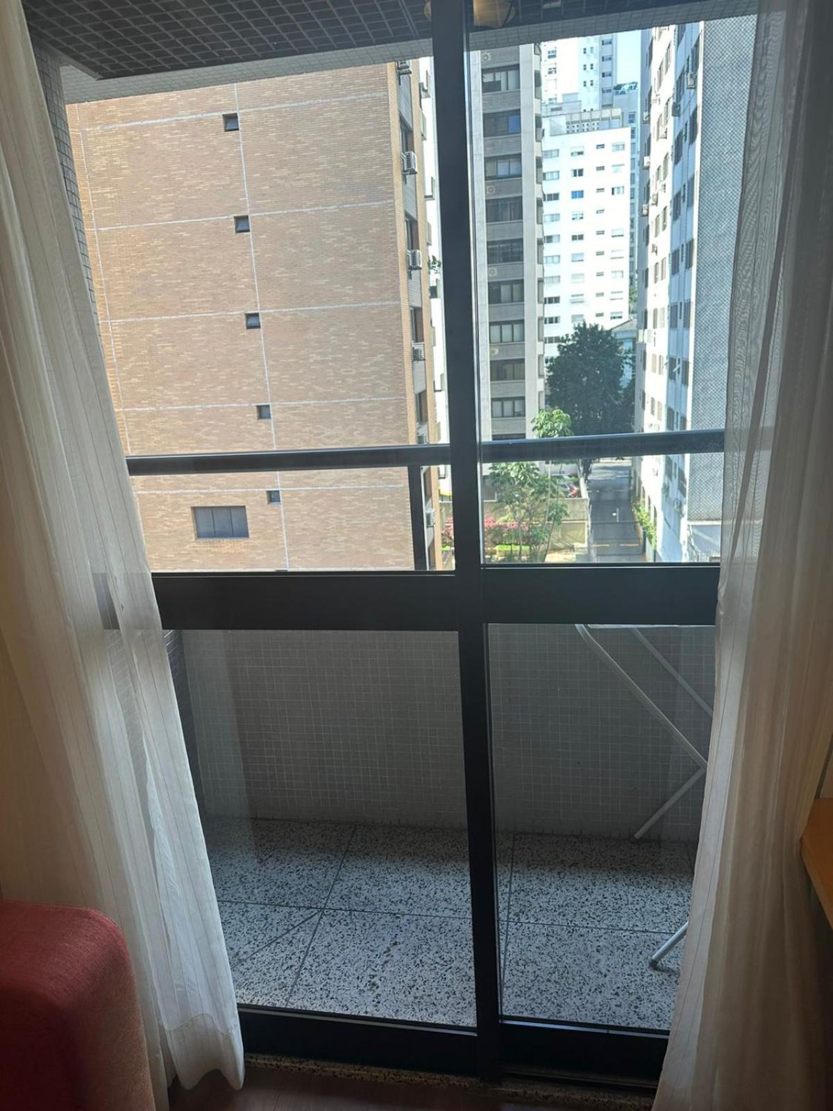 Apart Com Sacada E Piscina São Paulo Buitenkant foto